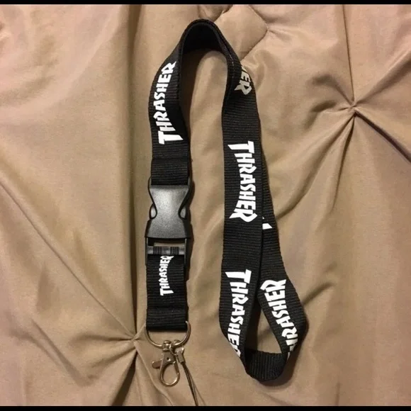 Thrasher Lanyard Keychain Black/White - Picture 3 of 3